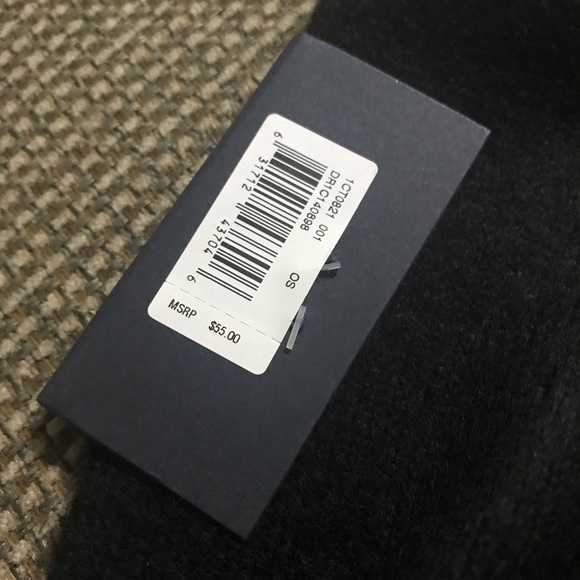 Tommy Hilfiger Men’s Scarf - Picture 6 of 7